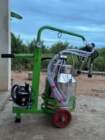 CG - Trolley Milking Machine - Image 3